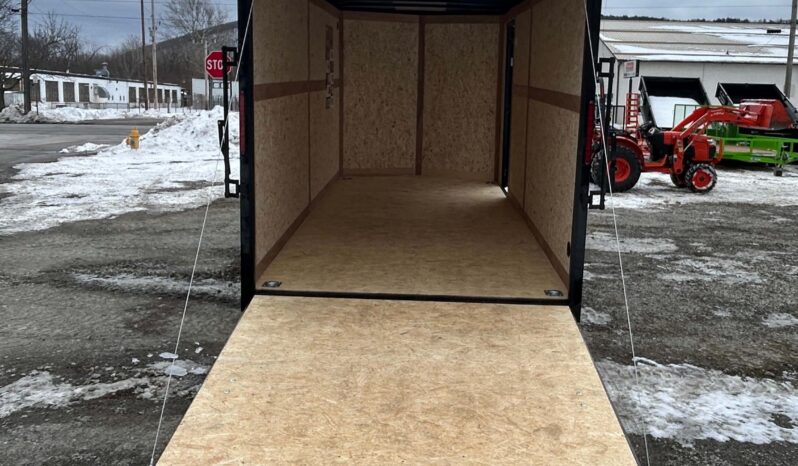 2026 HAULMARK PASSPORT DELUXE 7×16 ENCLOSED TRAILER-7k GVW, PHANTOM BLACK PKG, 7′ INT, V-NOSE, ELECTRIC BRAKES AND RAMP DOOR (PP716T2-D) full