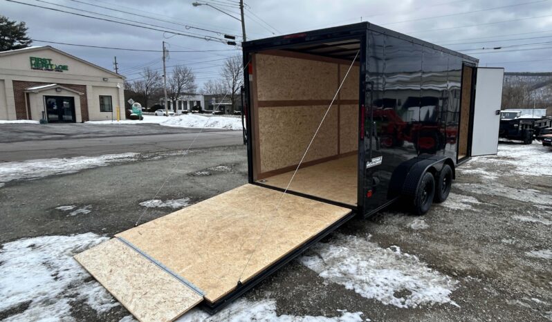 2026 HAULMARK PASSPORT DELUXE 7×16 ENCLOSED TRAILER-7k GVW, PHANTOM BLACK PKG, 7′ INT, V-NOSE, ELECTRIC BRAKES AND RAMP DOOR (PP716T2-D) full