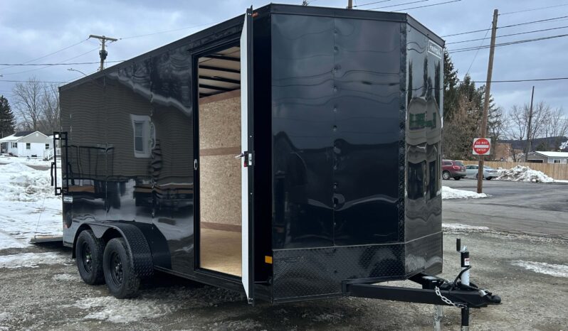 2026 HAULMARK PASSPORT DELUXE 7×16 ENCLOSED TRAILER-7k GVW, PHANTOM BLACK PKG, 7′ INT, V-NOSE, ELECTRIC BRAKES AND RAMP DOOR (PP716T2-D) full