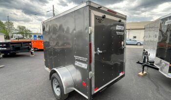 2024 HAULMARK PASSPORT DELUXE 5′ x 8′ ENCLOSED CARGO TRAILER-2,990 GVW V-NOSE, REAR RAMP DOOR(PP58S2-D) full