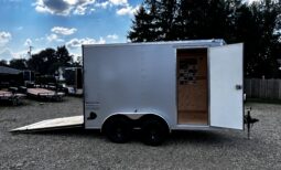 2026 HAULMARK PASSPORT DELUXE 7′ x 12′ ENCLOSED CARGO TRAILER-7,000 GVW, 7’0″ INTERIOR, V-NOSE, ELECTRIC BRAKES AND RAMP DOOR (PP712T2-D)-SILVER