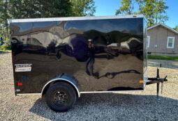 2026 HAULMARK PASSPORT DELUXE 5×10 ENCLOSED CARGO TRAILER-2,990 GVW V-NOSE, SINGLE SIDE SWING DOOR(PP510S2-D)