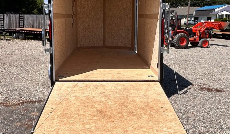 2027 7 X 14 Haulmark Passport Deluxe Enclosed Trailer-7,000 GVW, 7’0″ Interior, V-Nose, Ramp Door (PP714T2-D)-Gray full